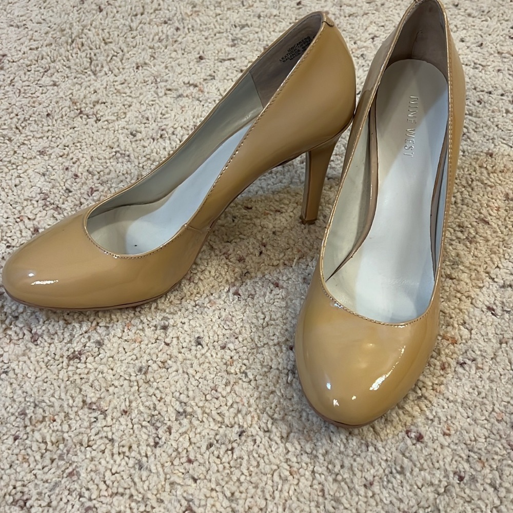 Nine West Beige Patent Round-Toe High Heels